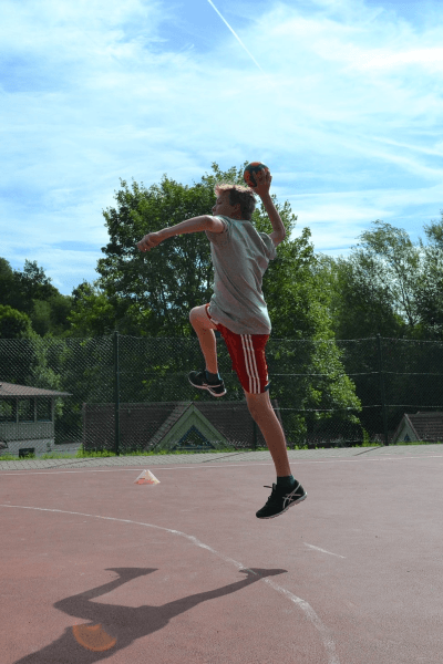 Spitzen Wurftechnik von den Handball Kinder