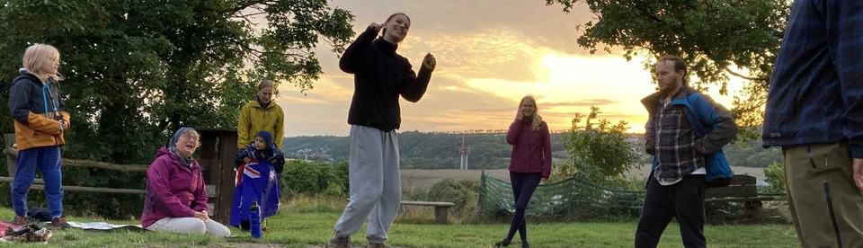 Familien haben Spaß im Familien Kanu Camp