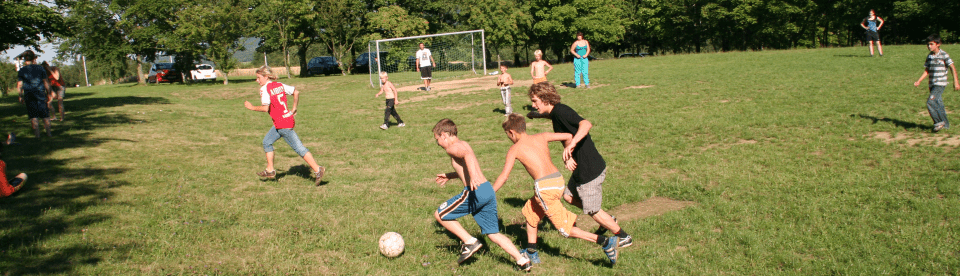 Fußballspielen in der Freizeit