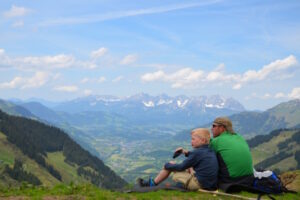 Aussicht auf Berge bei Kitzbühel Hüttenwanderung